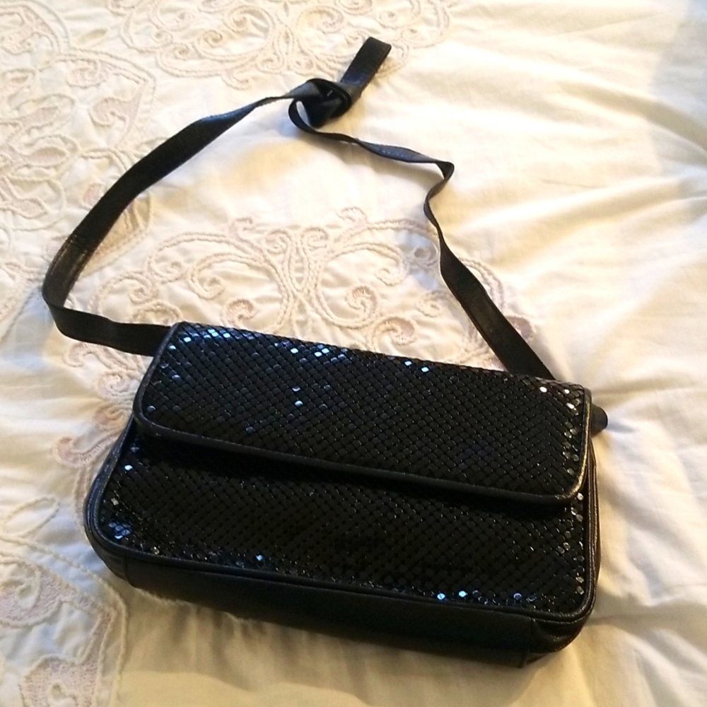 Evening bag with adjustable tie strap